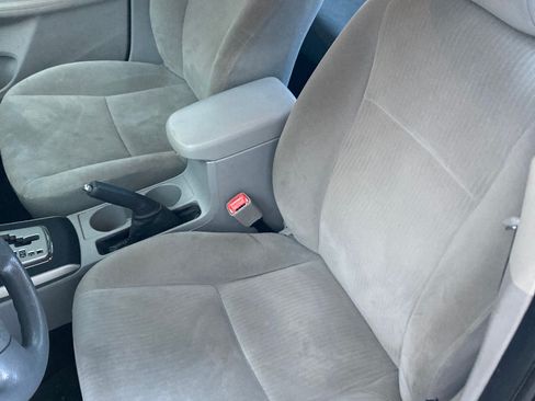 Used 2010 Toyota Corolla LE FWD image 15