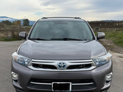 Used 2012 Toyota Highlander Limited image 9