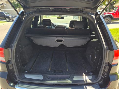 Used 2011 Jeep Grand Cherokee Limited RWD image 6