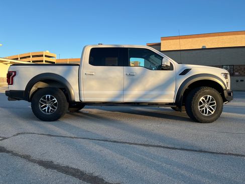 Used 2018 Ford F150 Raptor w/ Equipment Group 802A Luxury image 18
