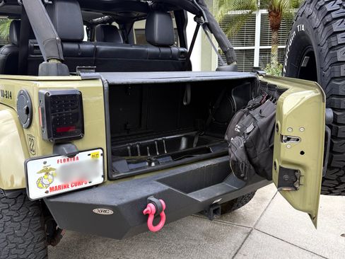 Used 2013 Jeep Wrangler Unlimited Sahara w/ Connectivity Group image 15