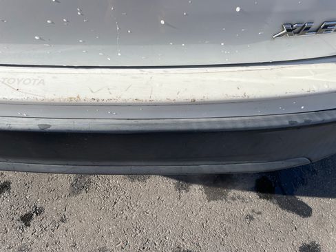 Used 2015 Toyota Highlander XLE image 17