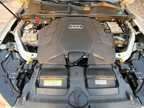 Used 2021 Audi Q7 3.0T Premium Plus w/ Premium Plus Package AWD/4WD image 22