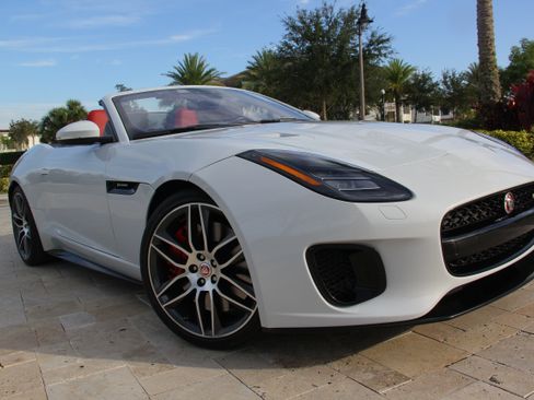 Used 2020 Jaguar F-TYPE R-Dynamic image 10