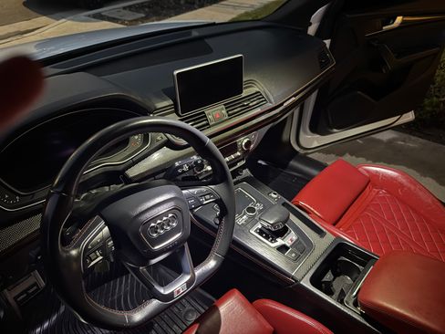 Used 2018 Audi SQ5 Premium Plus image 10