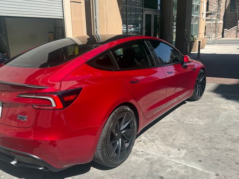 Used 2024 Tesla Model 3 Performance AWD/4WD image 5