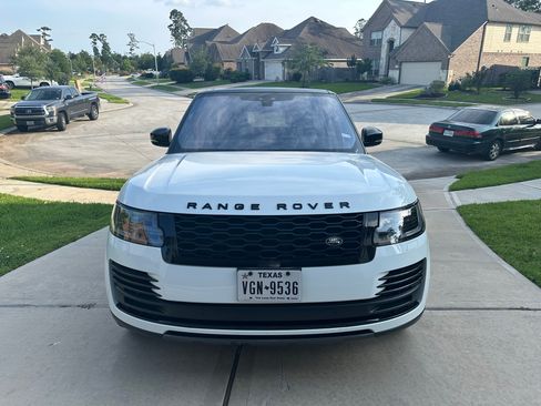 Used 2021 Land Rover Range Rover image 2