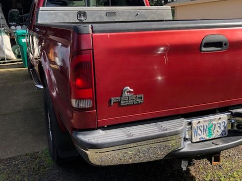 Used 2003 Ford F250 XLT image 4