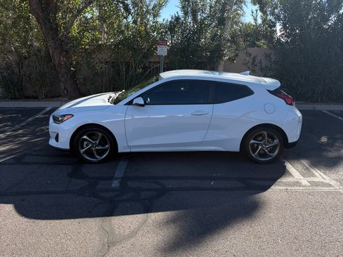 Used 2020 Hyundai Veloster 2.0 image 5
