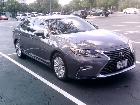 Used 2016 Lexus ES 350 w/ Navigation System Package FWD image 4
