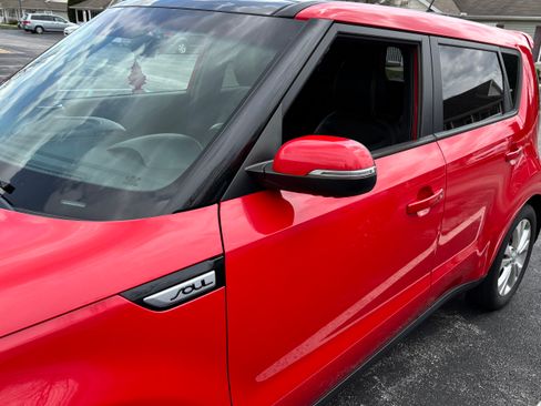 Used 2014 Kia Soul + w/ Primo Package image 8