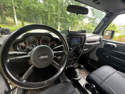 Used 2007 Jeep Wrangler Sahara AWD/4WD image 19