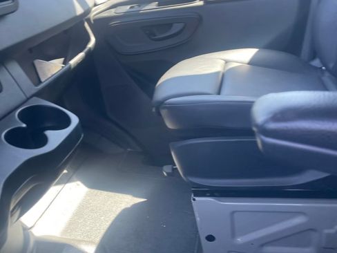 Used 2021 Mercedes-Benz Sprinter 2500 image 6