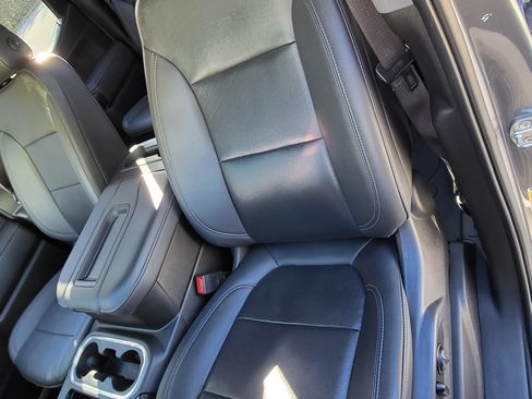 Used 2021 GMC Sierra 1500 SLT w/ SLT Premium Package image 18