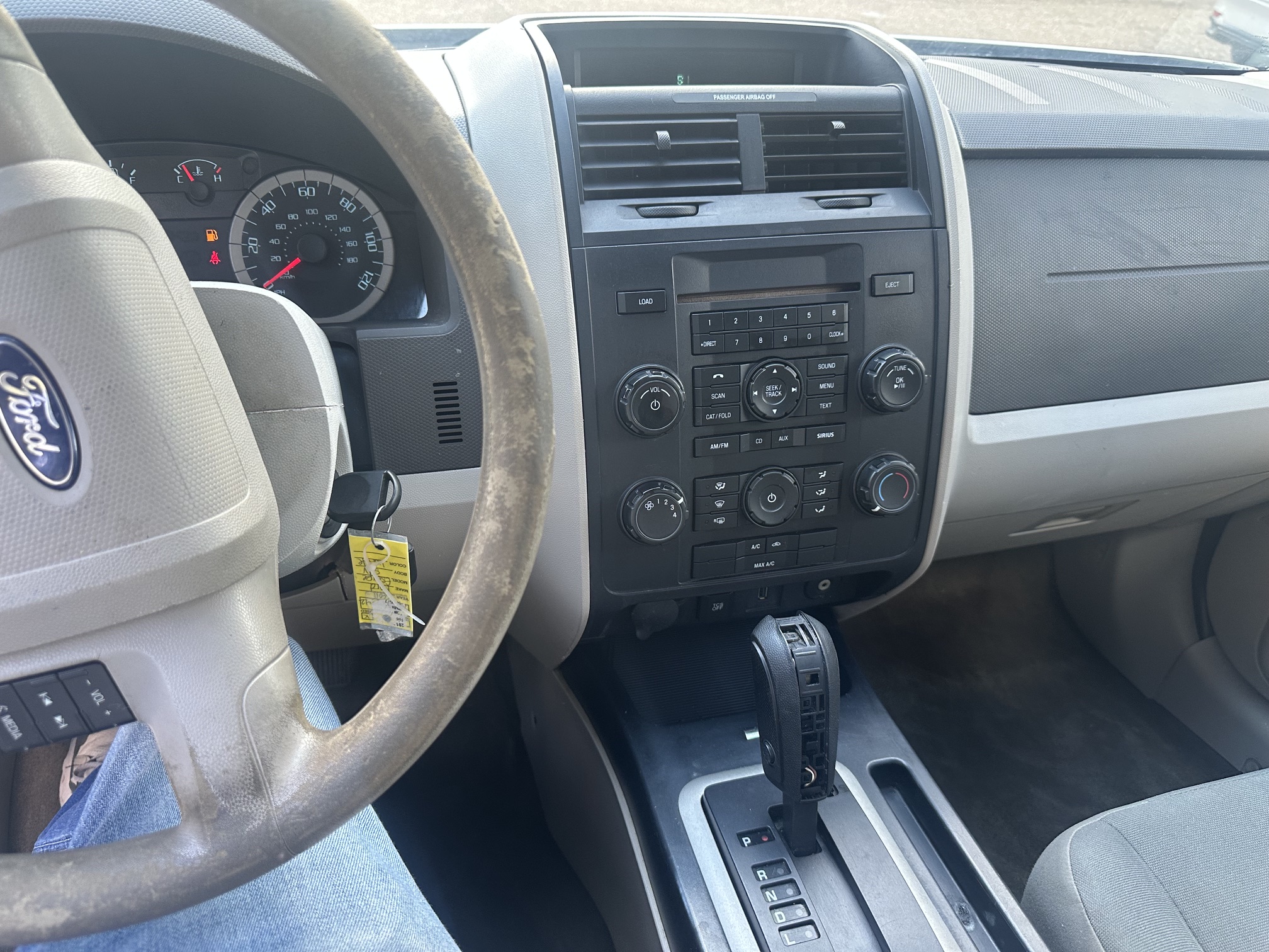 Used 2011 Ford Escape XLS w/ 102A Rapid Spec Order Code FWD image 10