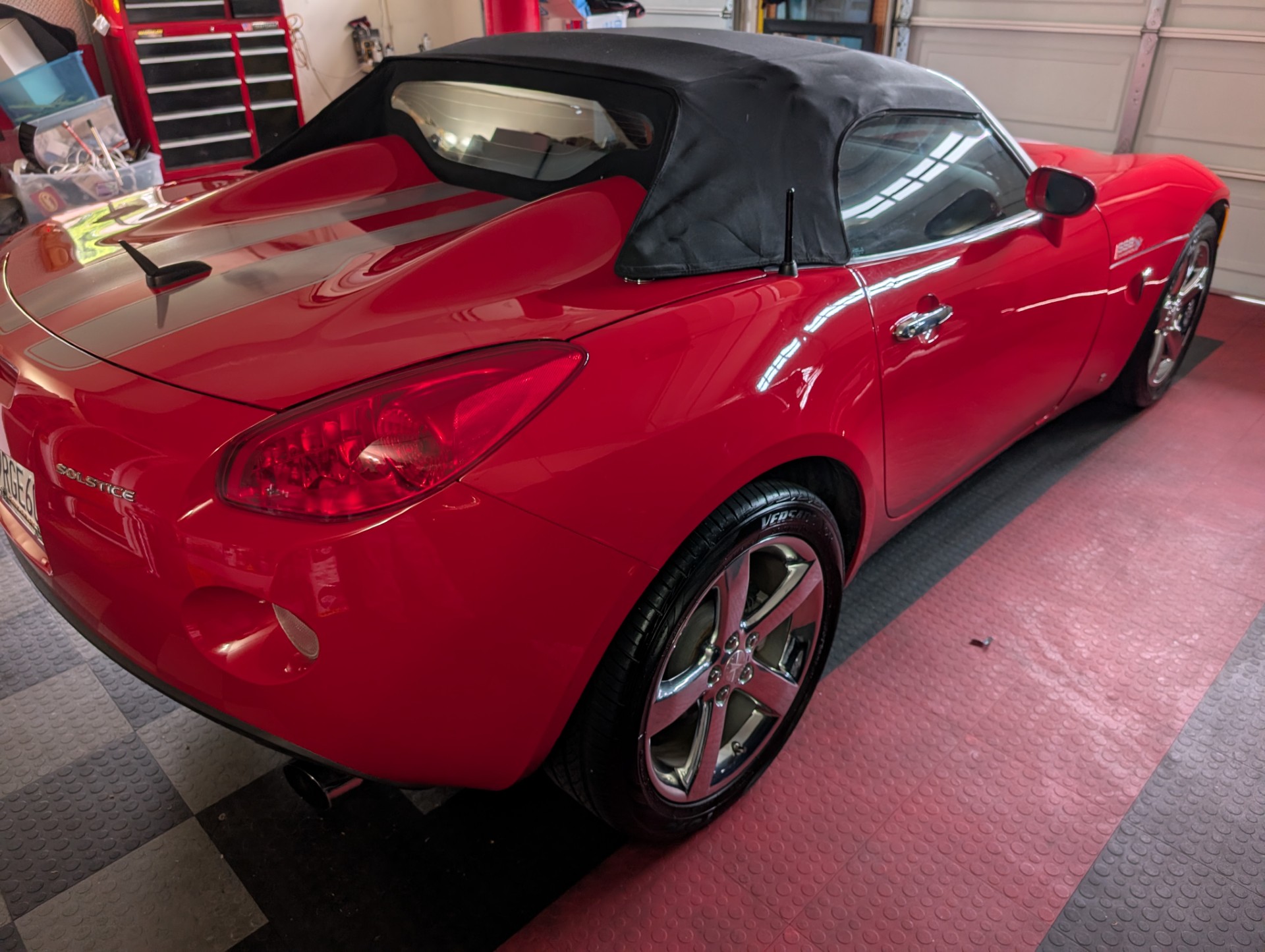 Used 2008 Pontiac Solstice Convertible RWD image 12
