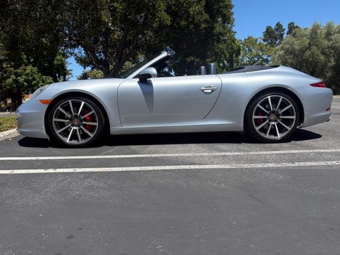 Used 2014 Porsche 911 Carrera S RWD image 1