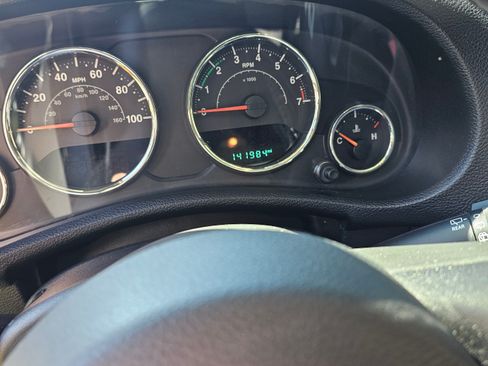 Used 2018 Jeep Wrangler Unlimited Sport S image 4