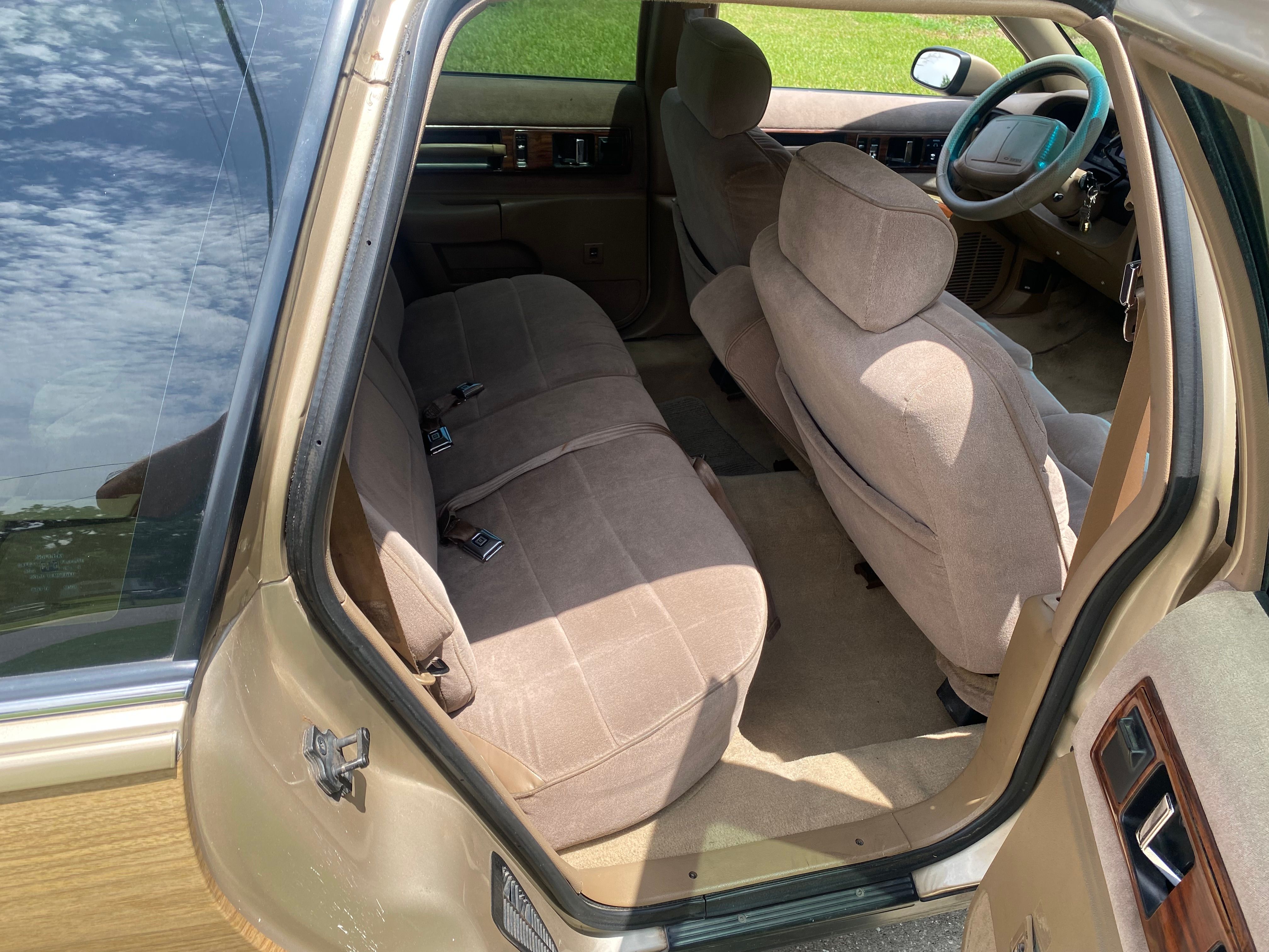 Used 1994 Chevrolet Caprice Classic RWD image 15