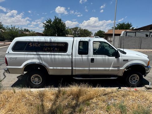 Used 2001 Ford F250 4x4 SuperCab Super Duty image 10
