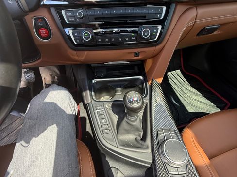 Used 2017 BMW M4 Coupe image 32