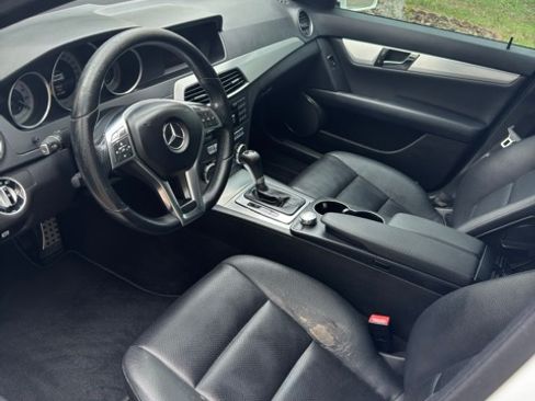 Used 2014 Mercedes-Benz C 250 Sedan image 6