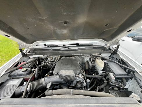 Used 2015 Chevrolet Silverado 2500 LTZ AWD/4WD image 29