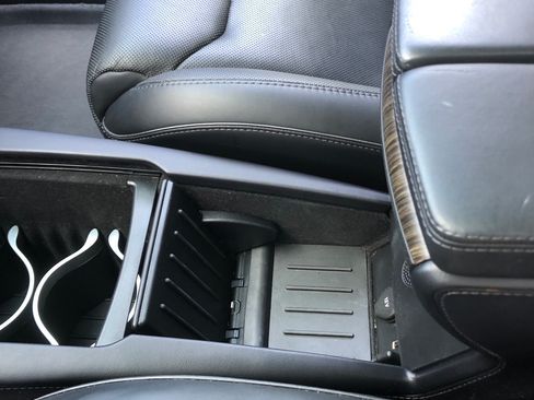 Used 2016 Tesla Model X 75D image 12