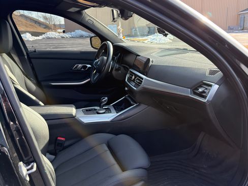 Used 2021 BMW M340i xDrive M340i xDrive Sedan 4D w/ Premium Package image 13