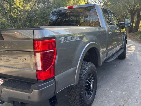 Used 2022 Ford F350 Lariat w/ Tremor Off-Road Package image 8