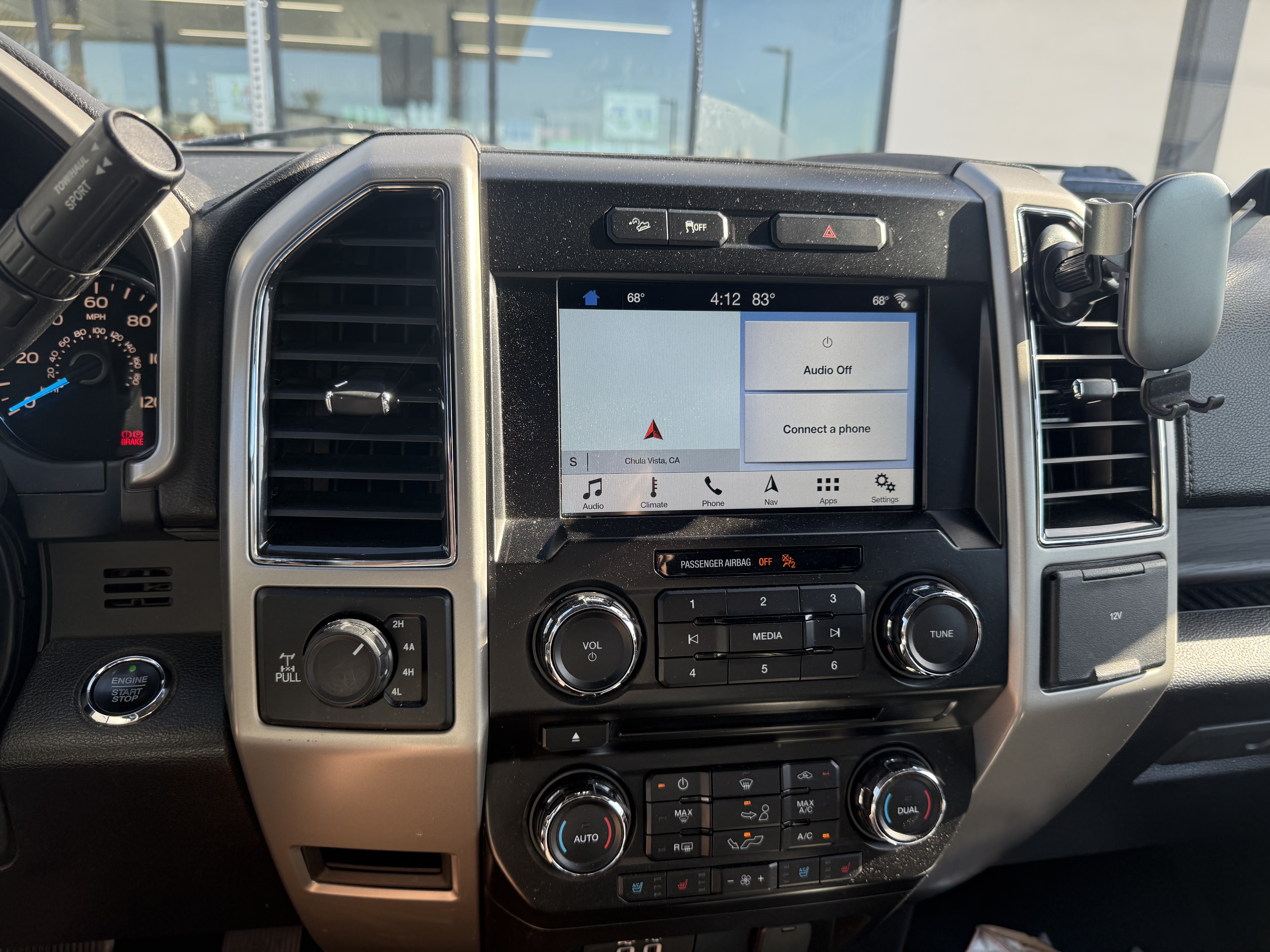 Used 2017 Ford F150 Lariat w/ FX4 Off-Road Package AWD/4WD image 6