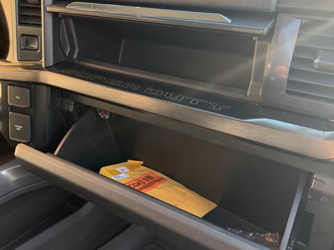 Used 2024 Ford F250 Lariat w/ Sport Appearance Package image 21