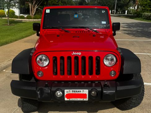 Used 2015 Jeep Wrangler Sport w/ Quick Order Package 24S AWD/4WD image 2