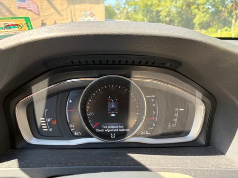 Used 2016 Volvo S60 T5 Premier AWD/4WD image 10