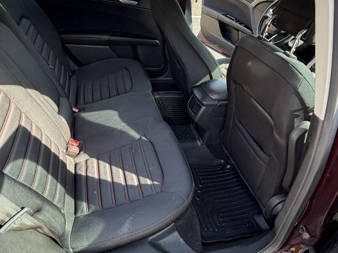 Used 2013 Ford Fusion SE image 10