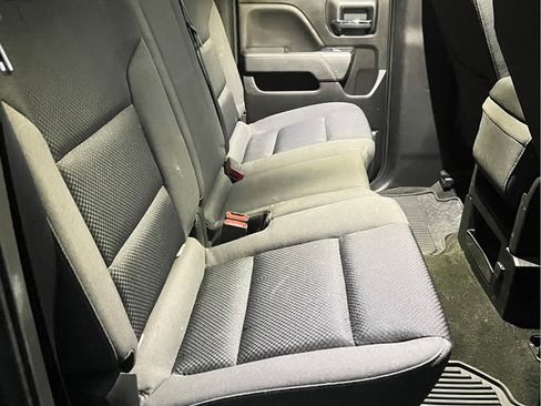 Used 2018 Chevrolet Silverado 1500 LT w/ All Star Edition image 12