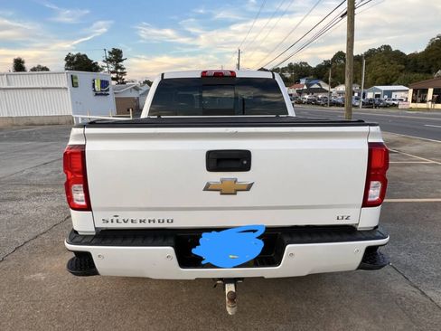 Used 2017 Chevrolet Silverado 1500 LTZ Z71 w/ LTZ Plus Package image 6