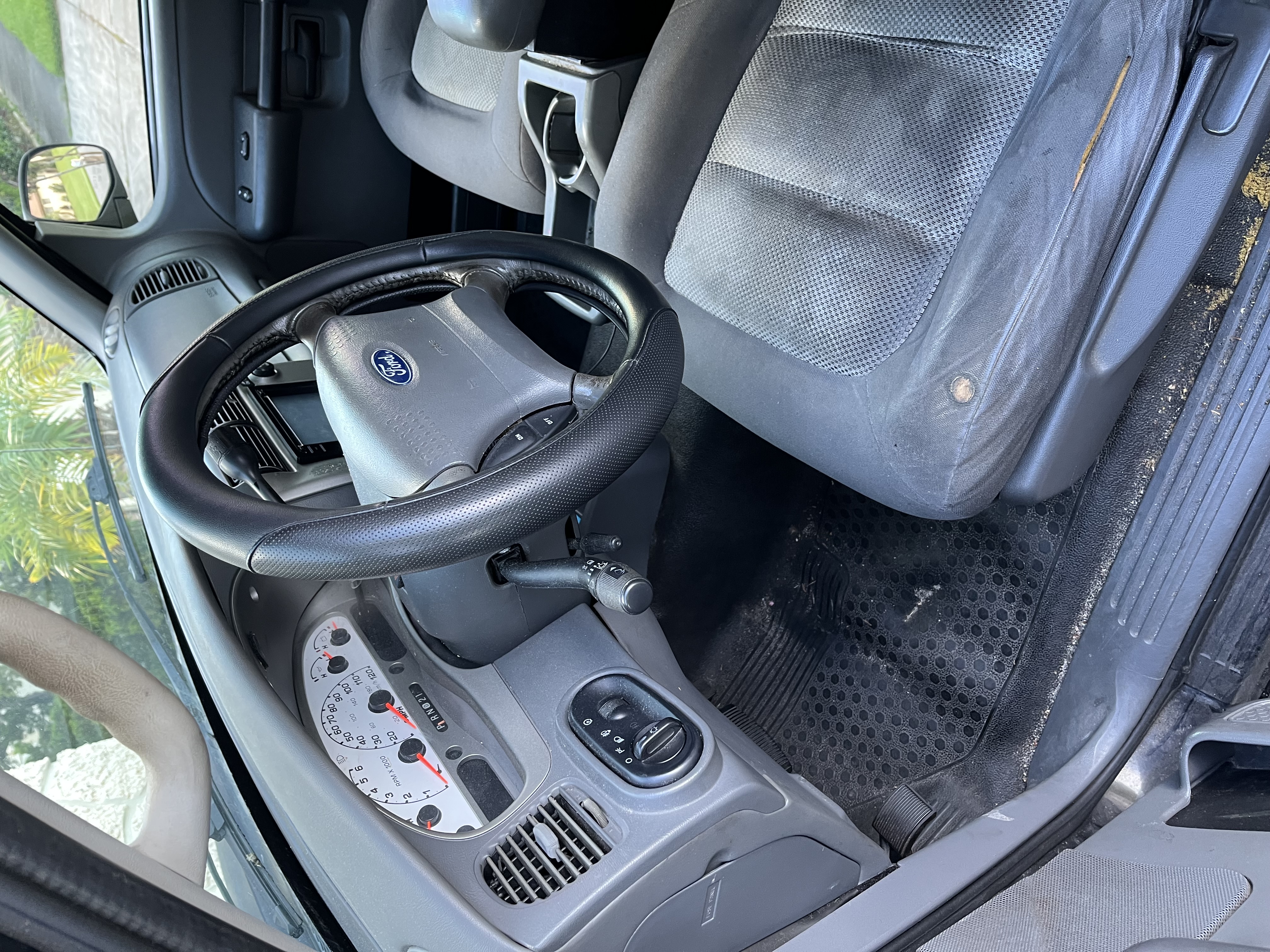 Used 2005 Ford Explorer Sport Trac XLT RWD image 8