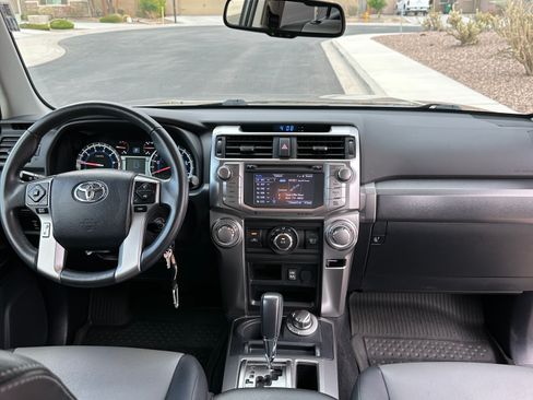 Used 2016 Toyota 4Runner SR5 Premium AWD/4WD image 13