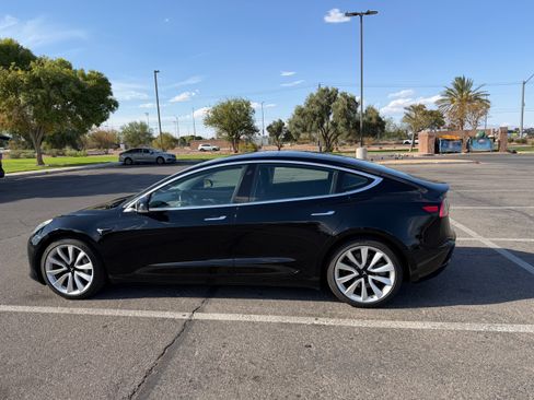 Used 2018 Tesla Model 3 Long Range AWD/4WD image 9