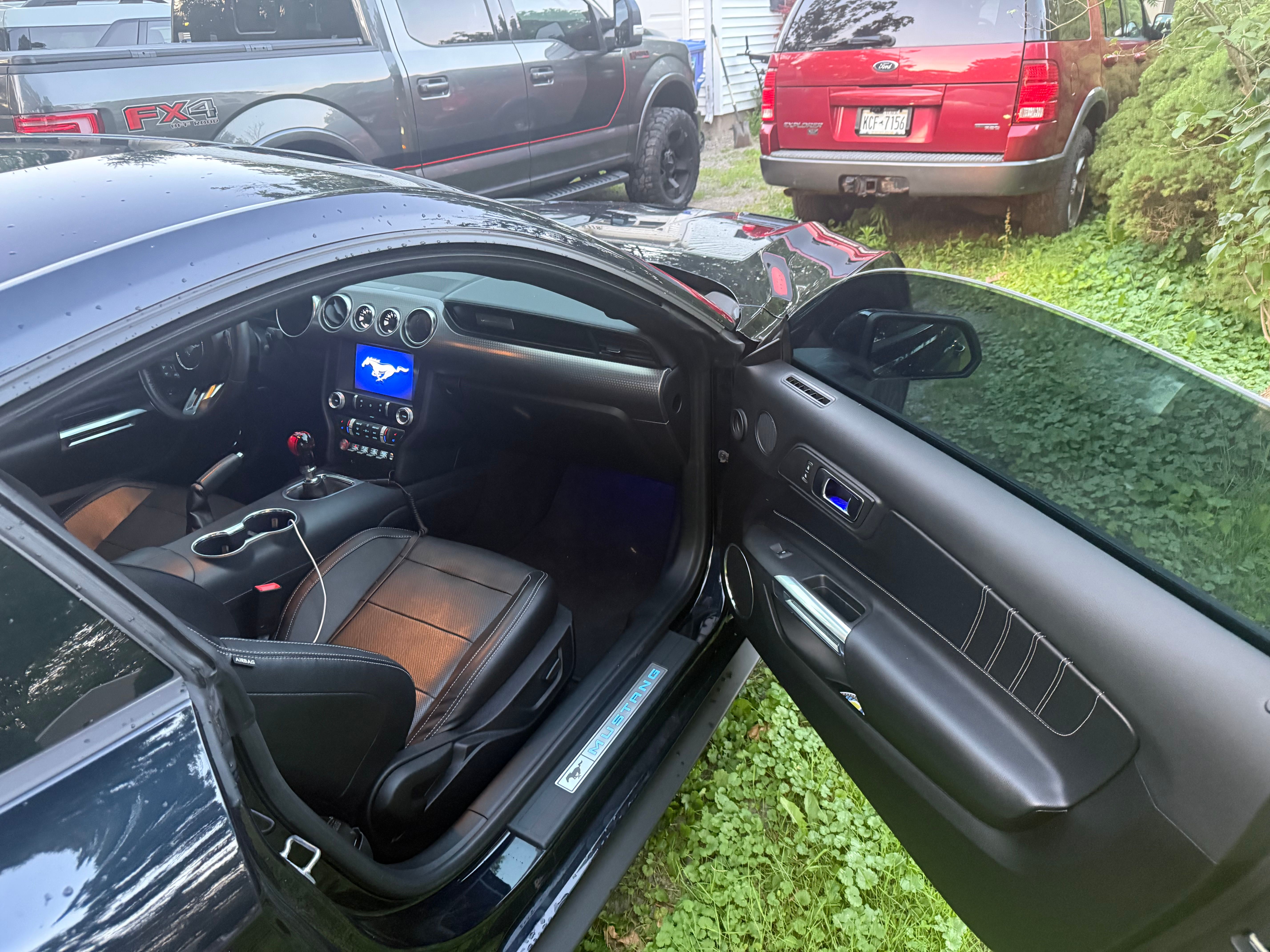 Used 2021 Ford Mustang GT Premium w/ GT Performance Package RWD image 11