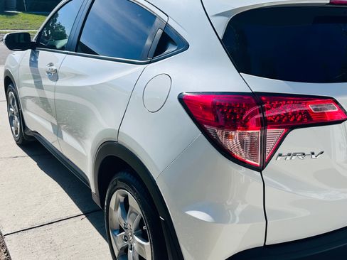 Used 2016 Honda HR-V EX image 6