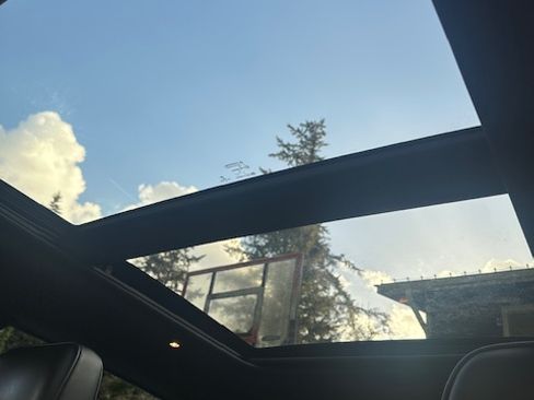 Used 2017 Jeep Grand Cherokee Overland AWD/4WD image 16