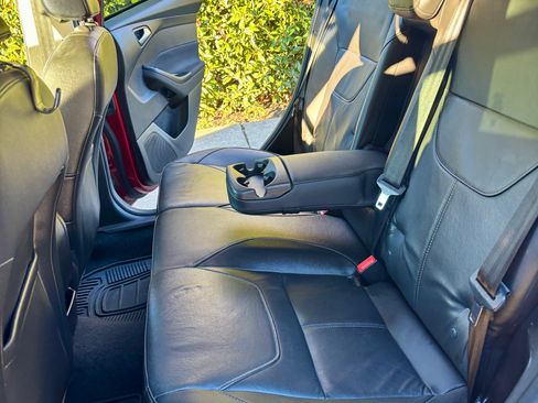 Used 2016 Ford Focus SE image 16