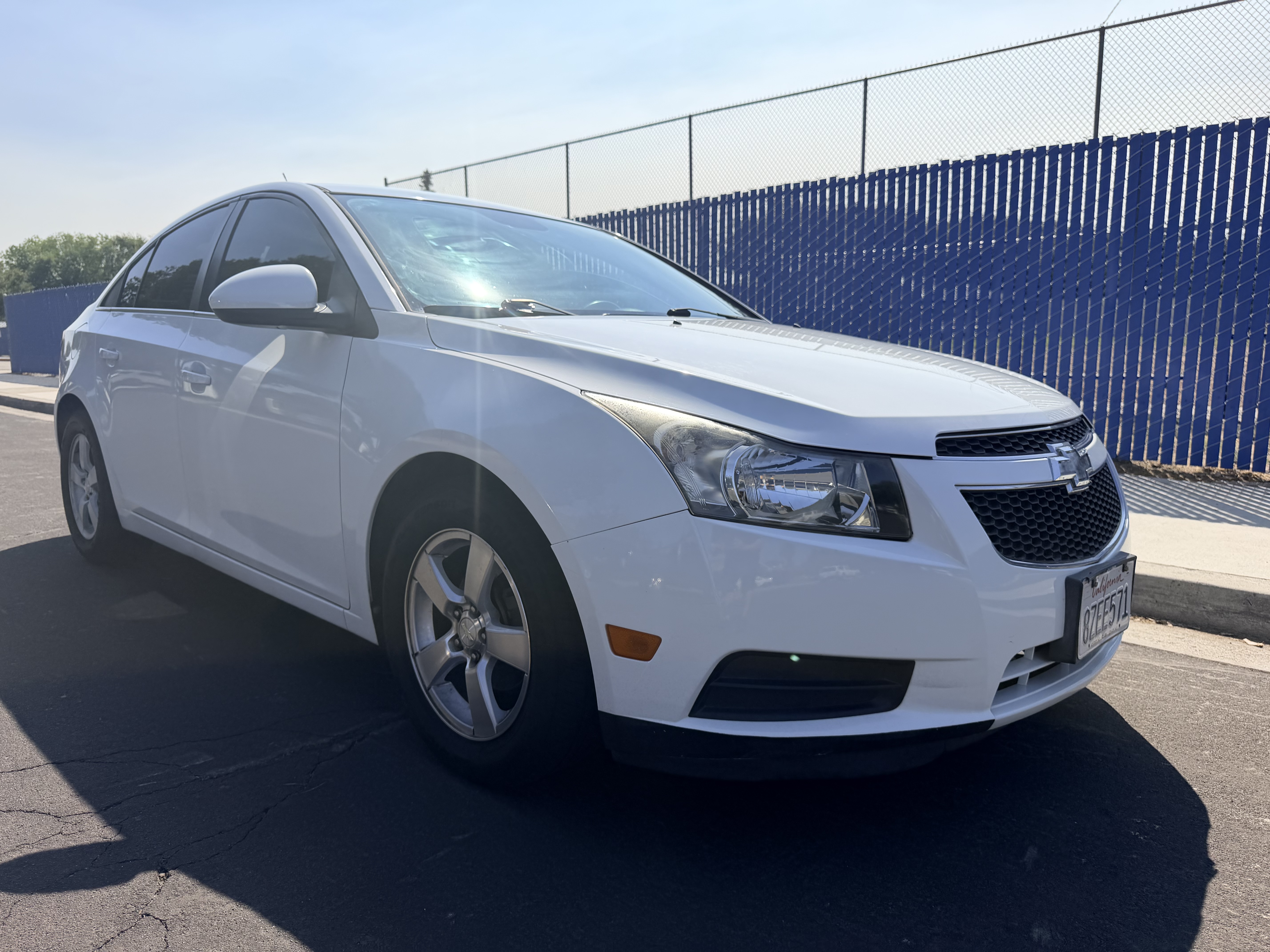 Used 2014 Chevrolet Cruze LT FWD image 2