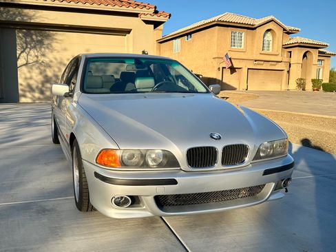 Used 2000 BMW 528i Sedan image 2