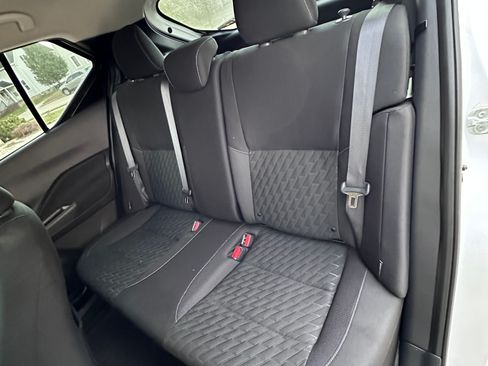 Used 2023 Nissan Kicks SV image 5