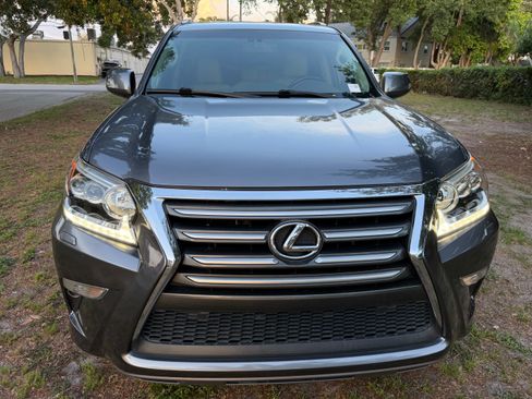Used 2016 Lexus GX 460 w/ Premium Package AWD/4WD image 2