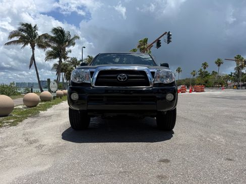 Used 2006 Toyota Tacoma PreRunner RWD image 4