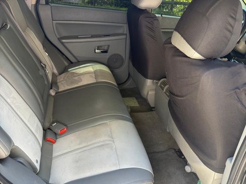 Used 2007 Jeep Grand Cherokee Overland RWD image 2